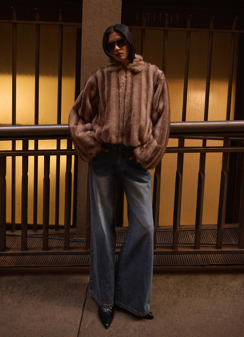 Soft-Shape Metal-Zip Jacket